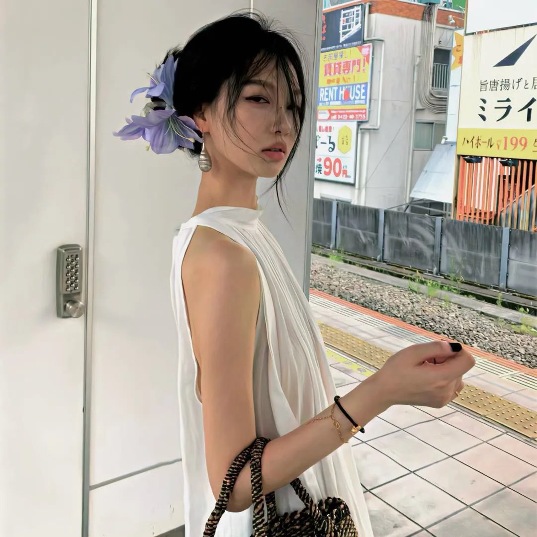 左撇子女孩